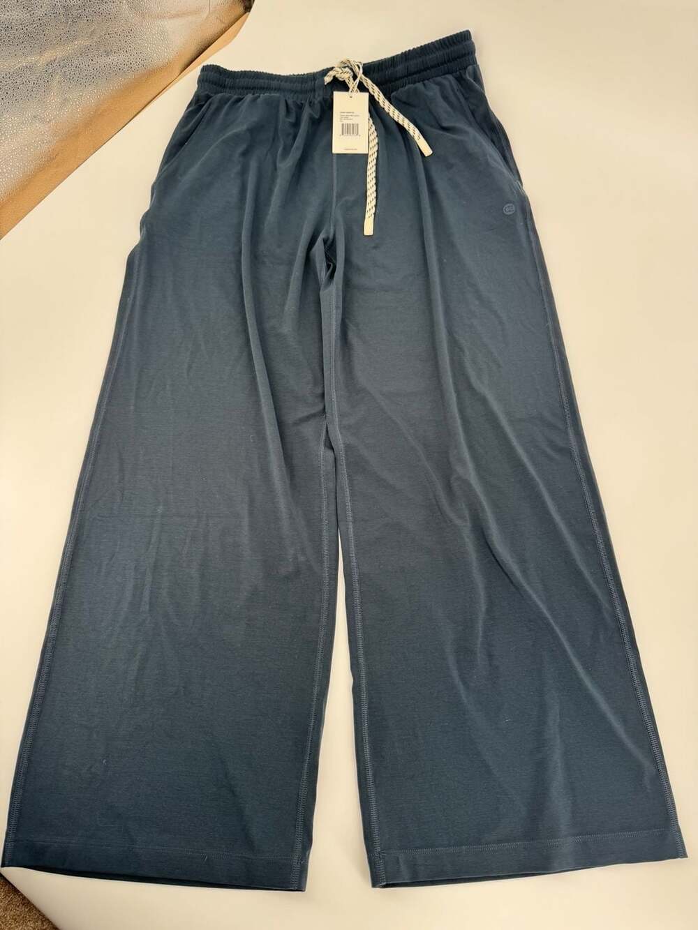 COZY EARTH Women's Studio Wide Leg Pant in Eclipse Size L